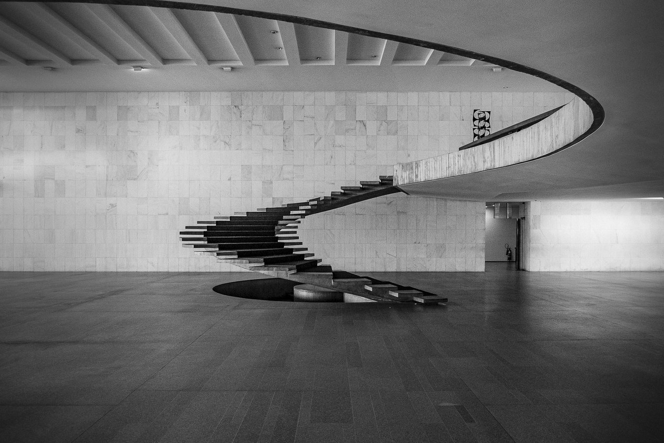 Bernd Rathjen | „Palacio Itamaraty Foyer“, Brasilia 2016, 290 x 188 cm